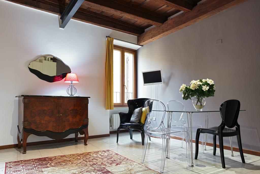 L'Ospite Appartamenti Verona Eksteriør billede
