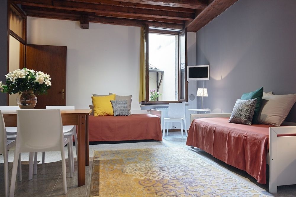 L'Ospite Appartamenti Verona Eksteriør billede